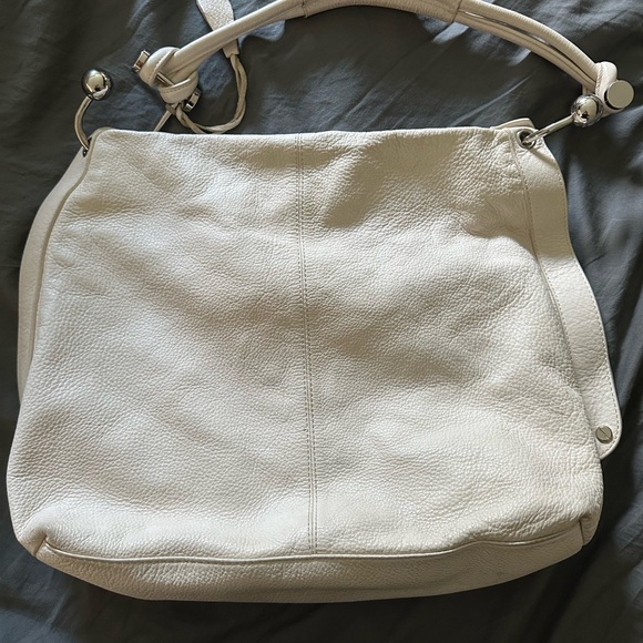 White pebbled leather Charles Jourdan purse - Picture 10 of 13